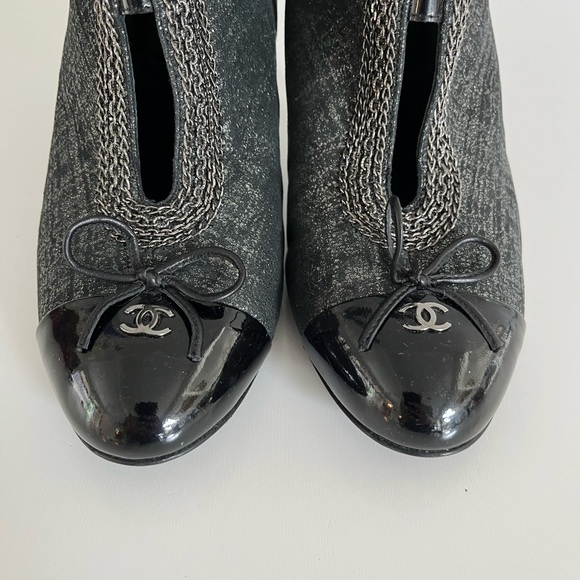 Auth CHANEL Booties - Picture 8 of 12